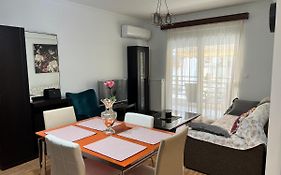 Philoxenia Oasis Supreme Apartment